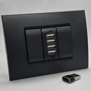 i-socket living